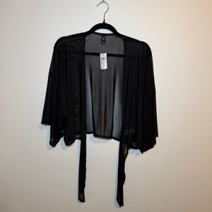 Windsor Black Short Sleeve Sheer Tie In Front Shrug Size L
